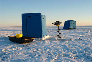 https://cdn.outdoorhub.com/wp-content/uploads/sites/2/2011/05/ice_fishing_shelters_385x261.jpg