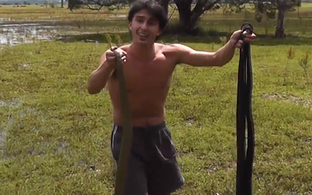 Video: Australian Man Catches Rabbits with Highly Venomous Snakes
