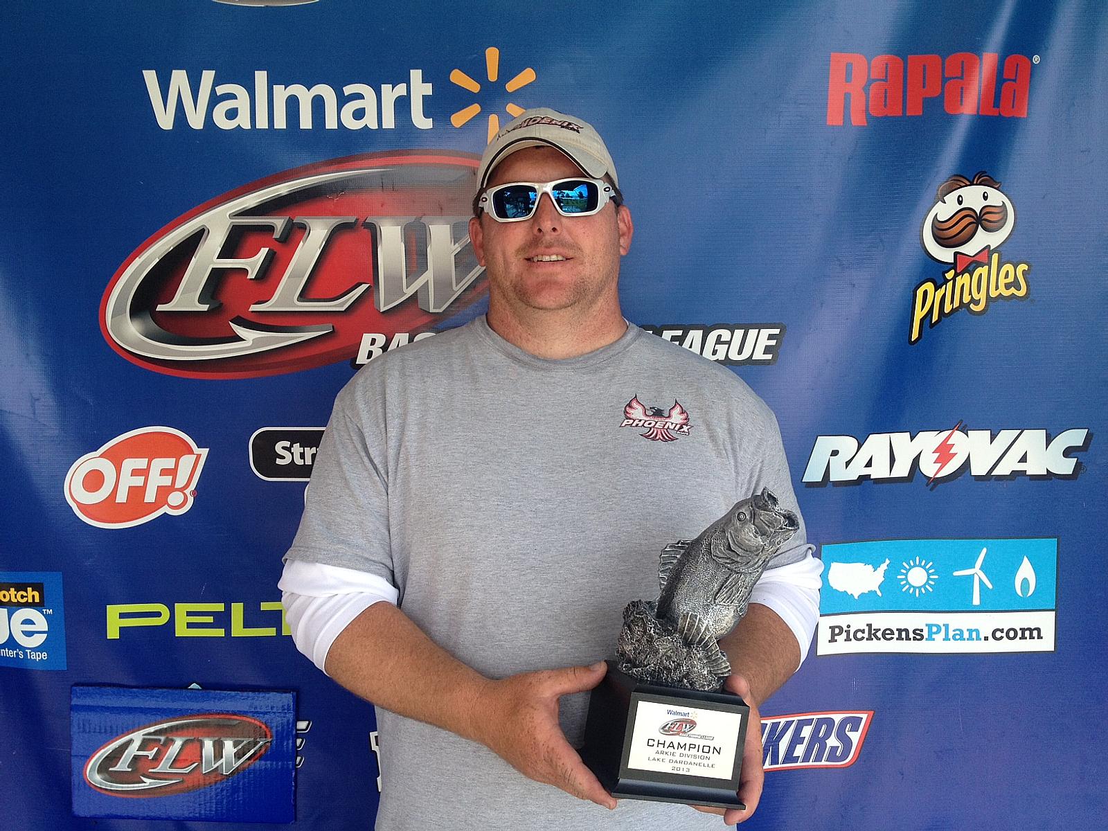 Hilton Wins Walmart Bass Fishing League Arkie Division on Lake ...