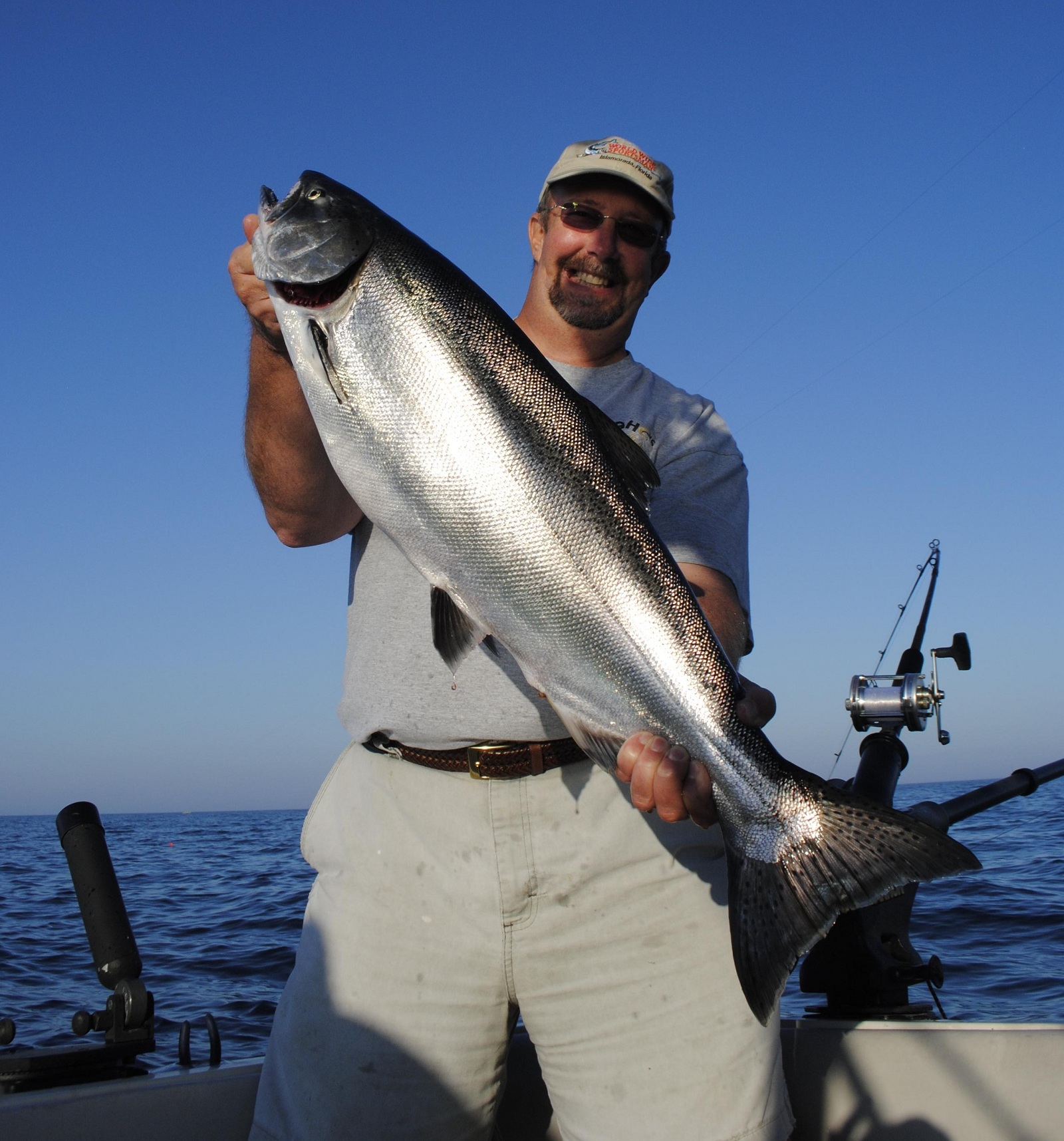 Summertime Trolling on Lake Michigan | OutdoorHub