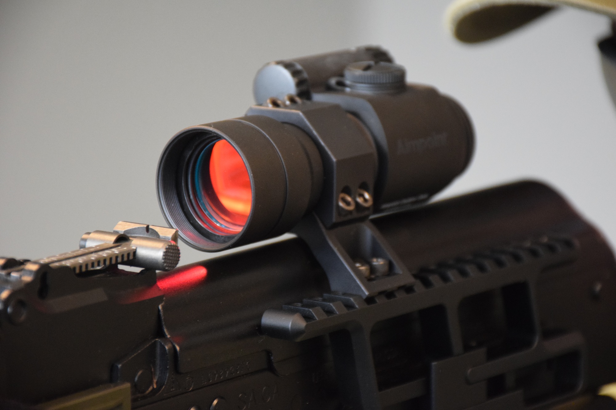 Review: The Aimpoint ACO Red Dot Sight OutdoorHub