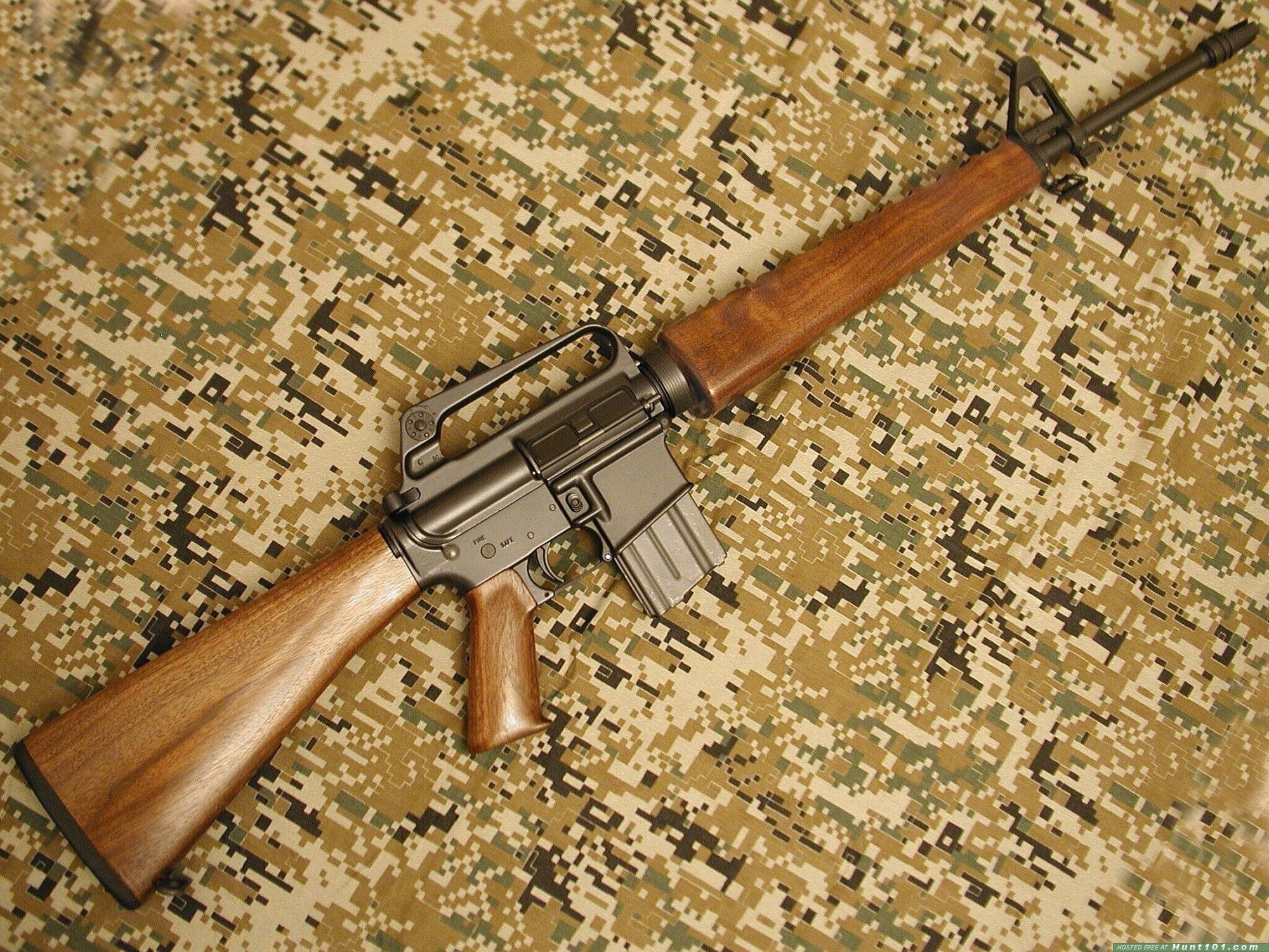 PHOTOS: 5 Tactical Guns Made Classy with Wood Furniture OutdoorHub.
