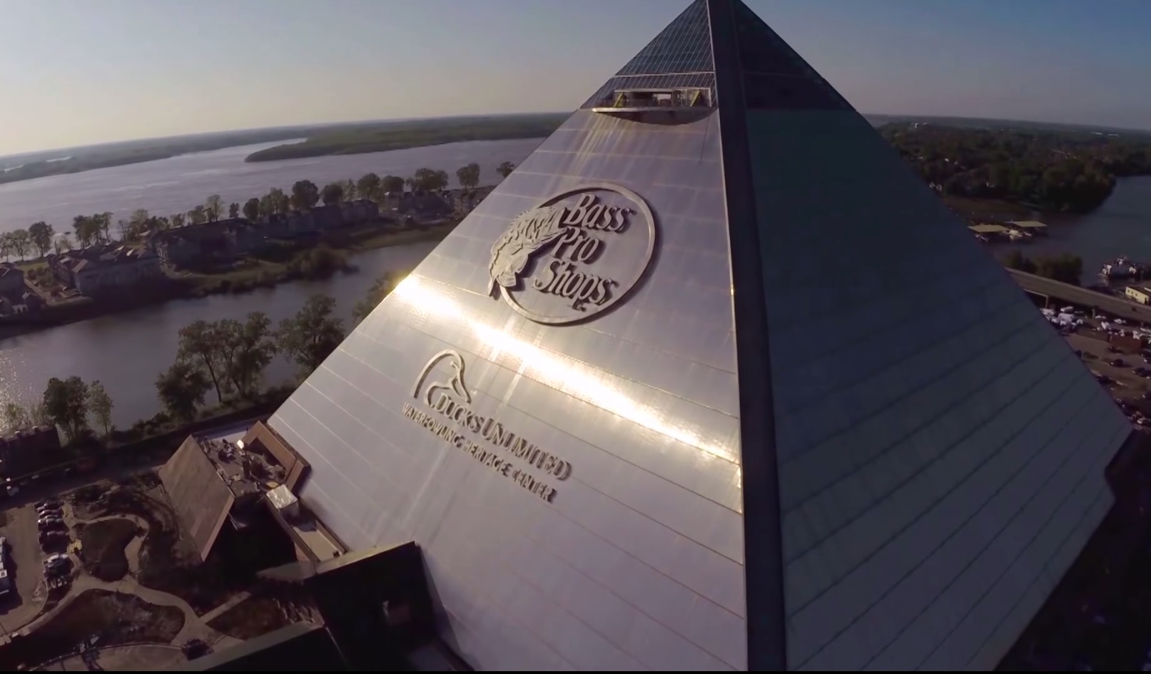 Bass Pro Shops Opens Its Pyramid-Shaped Superstore -7448