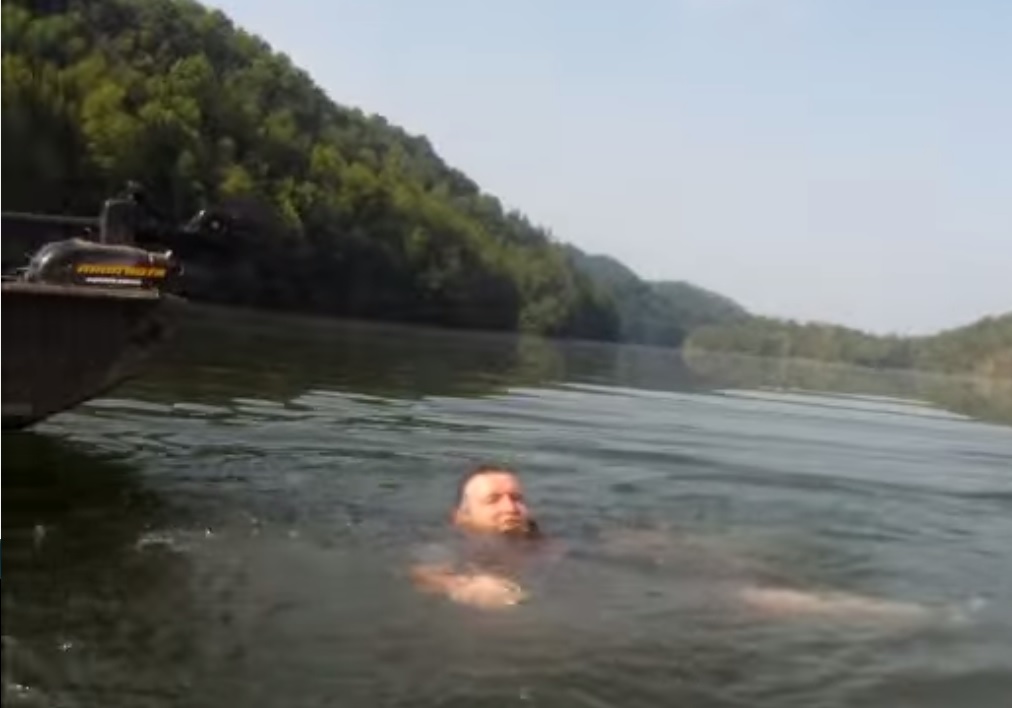 Tennessee Anglers Rescue Of Drowning Man Caught On Video Outdoorhub 8202