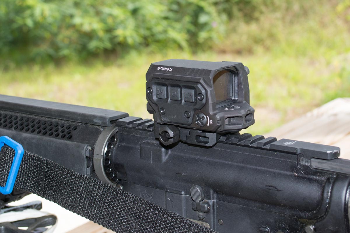 I tested the R1X on a Rock River Arms LAR-15 equipped with a SilencerCo Saker 556 suppressor. 