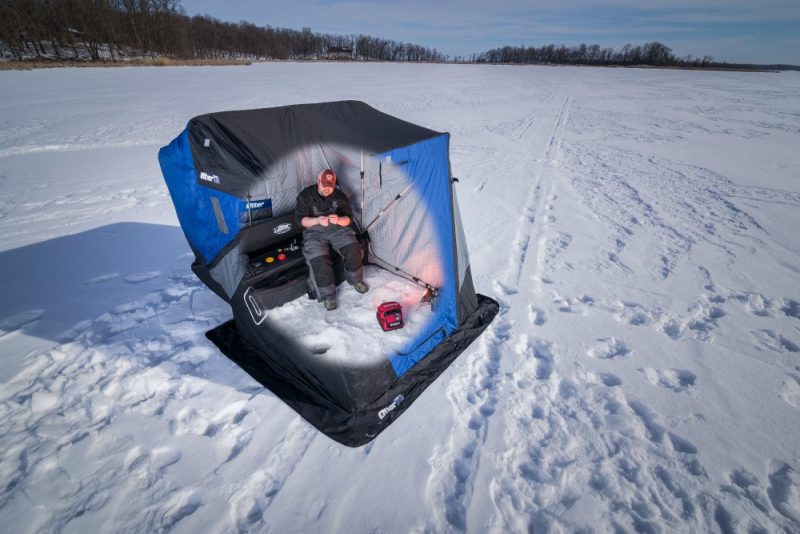 My FIRST Ice Fishing Shelter (Assembly, Features and Initial Thoughts!) 