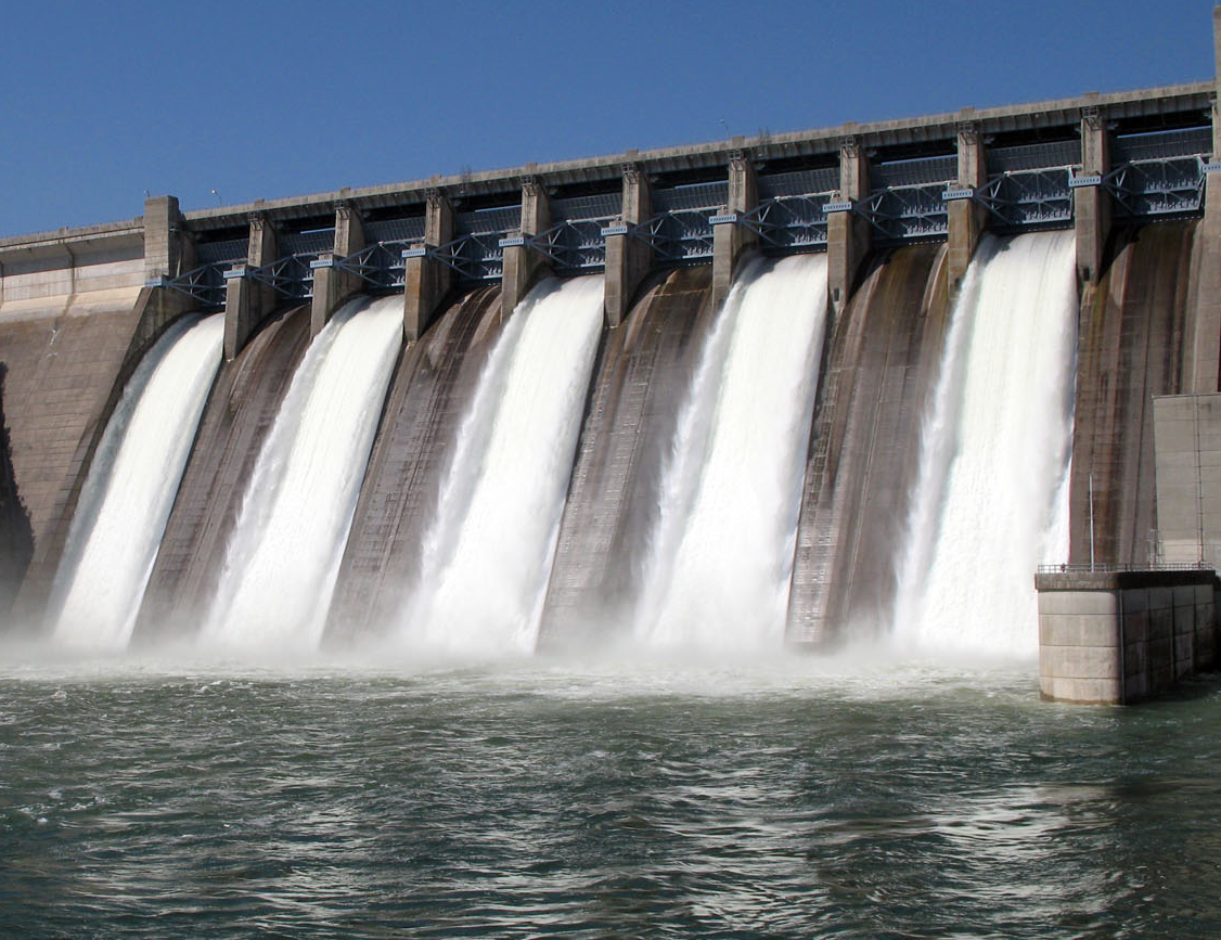 Fishing Boat Capsizes in a Big Dam Accident | OutdoorHub