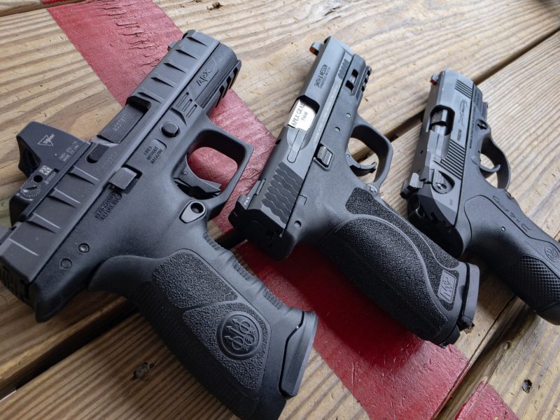 With these three pistols, a Beretta APX RDO, Smith & Wesson M&P 2.0, and Beretta PX4 Compact Carry, I was set up to do some hands-n testing of different sighting methods. 