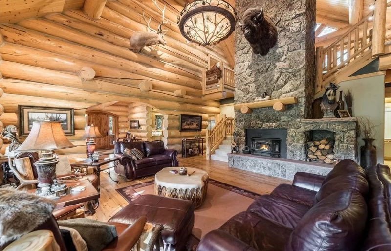 This Rocky Mountain Log Cabin Comes With a 750-Foot Zip Line & Your Own ...