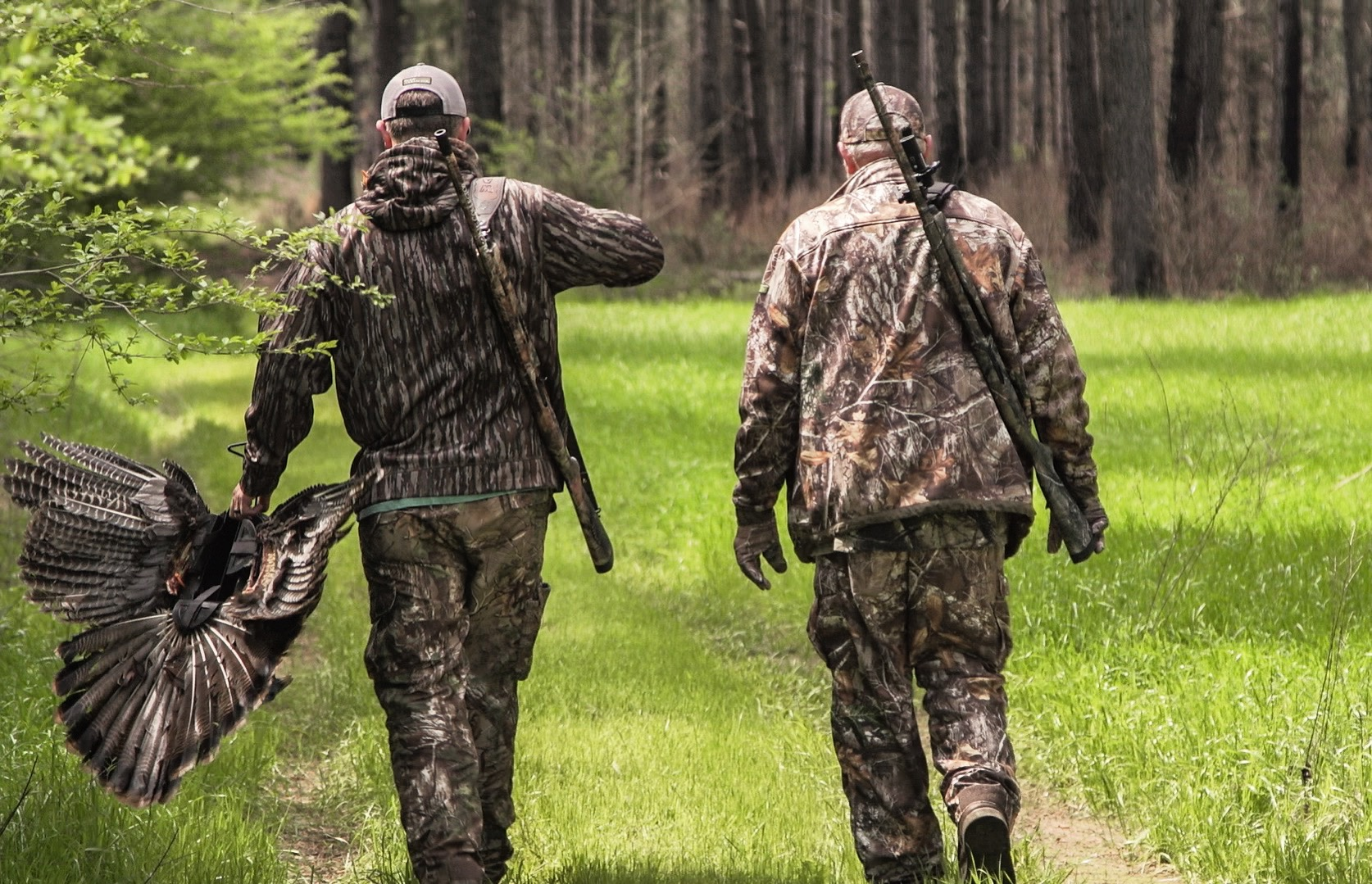 Bagging Birds - The 5 Best Turkey Hunting Loads for Shotguns.