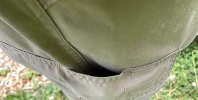 Cargo pocket slit