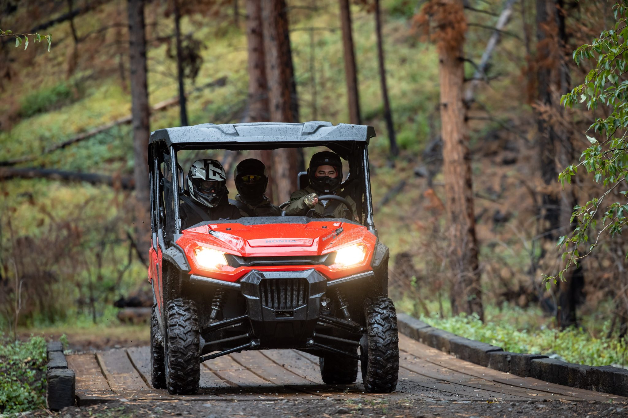 OutdoorHub First Look The New SixSeater Honda Pioneer 10006 Deluxe