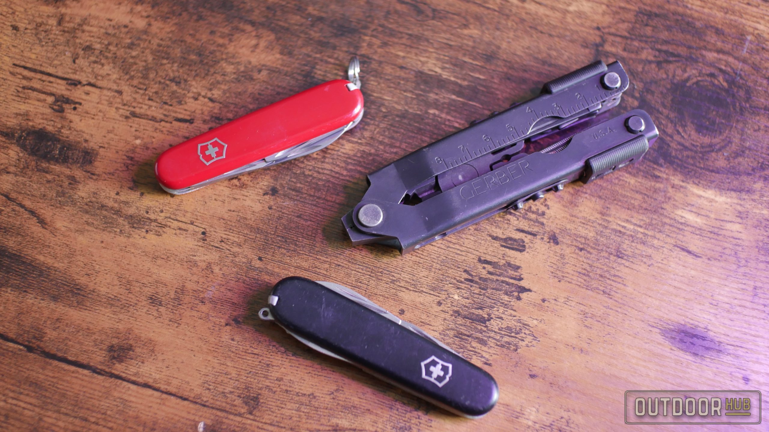 OutdoorHub 2023 Holiday Gift Guide: Multitools for Everyday Carry