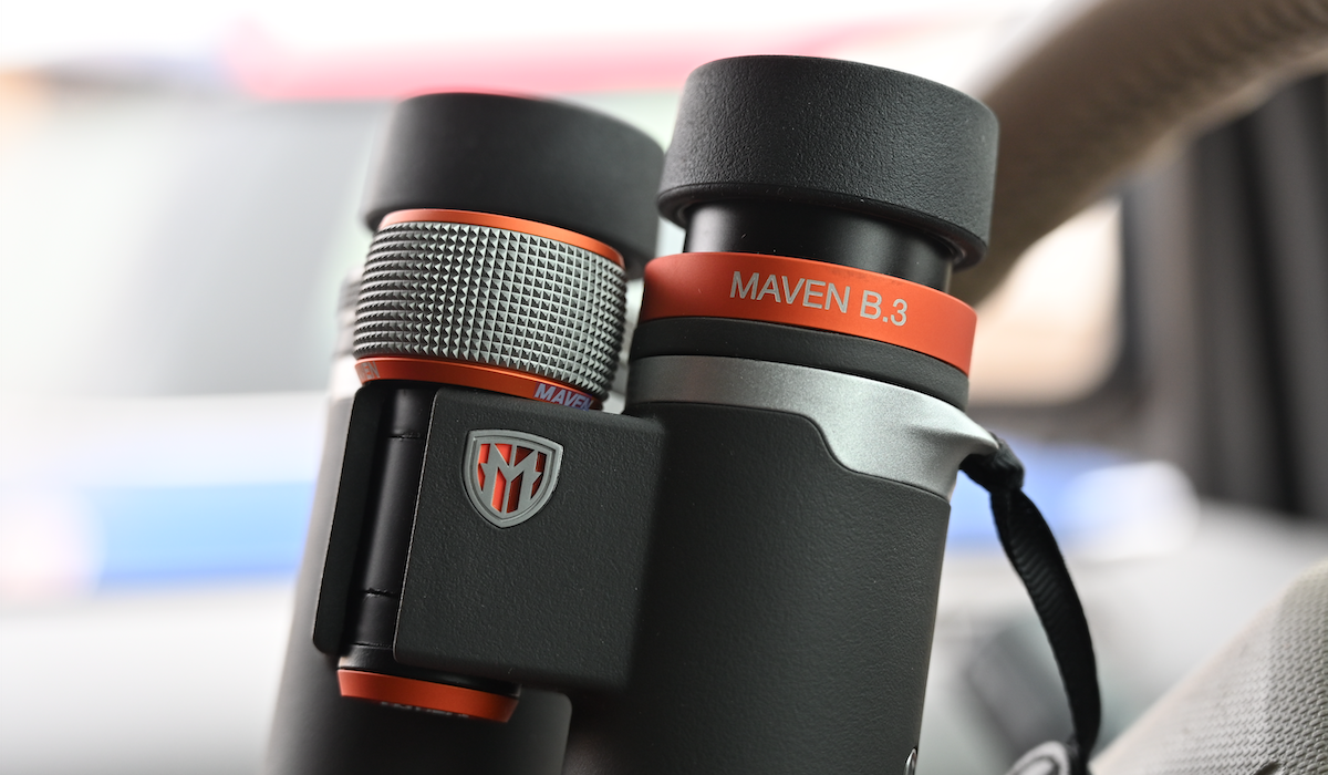 OutdoorHub Review: Maven Compact 8x B.3 Binoculars