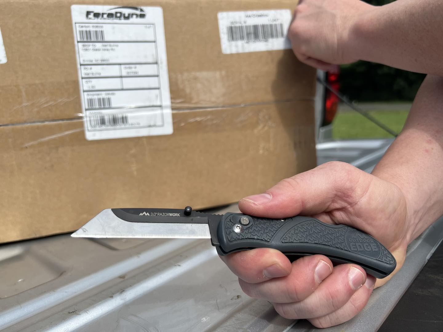 Outdoor Edge's New 2.5" RazorWork Utility/Work Knife