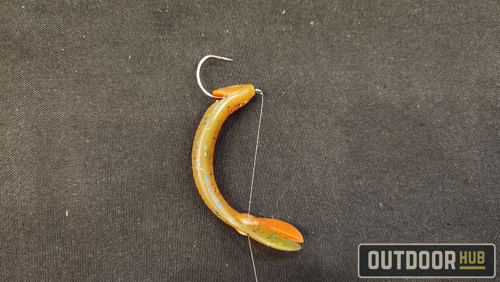 Mimic dying baitfish with the Lawless Lures Recoil Bait! 