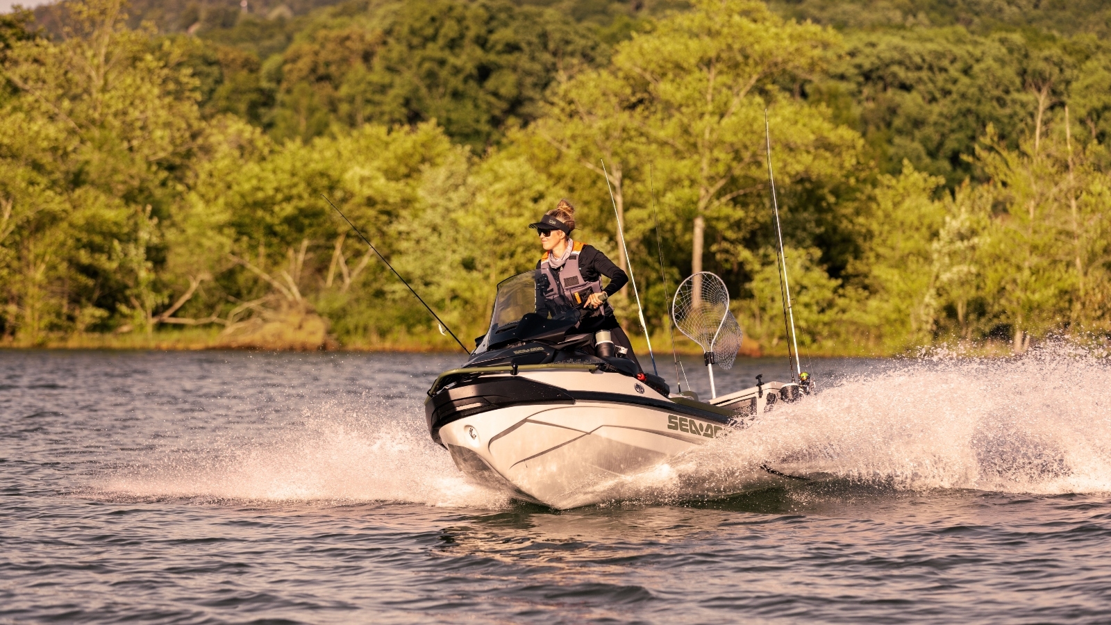 O NOVO Sea-Doo FishPro Apex 300 2025