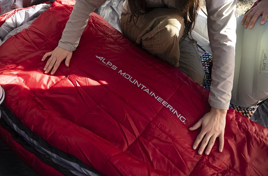 Mummy Sleeping Bags and Trailblazer Air Pad from ALPS Mountaineering